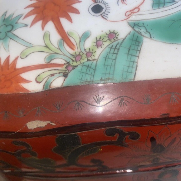 Antique Chinese porcelain lacquered stacking Wedding box, 3 tier. 11”x8”x7” - Picture 10 of 15